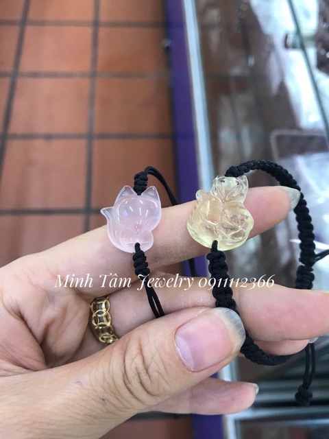 Vòng dây tết hồ ly màu hồng