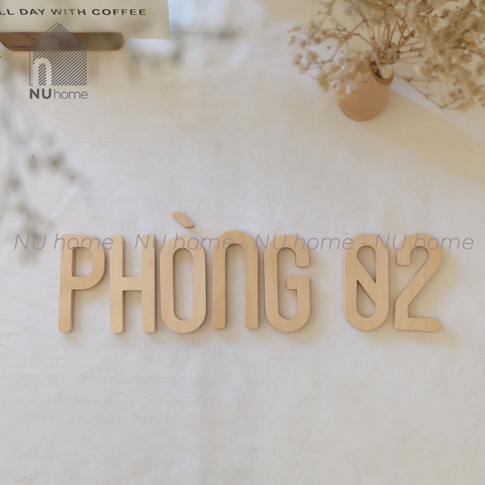 Chữ gỗ trang trí màu vàng | nuhome.vn | chữ mộc mạc và đẹp mắt, được thiết kế giản bằng chất liệu gỗ tự nhiên cao cấp
