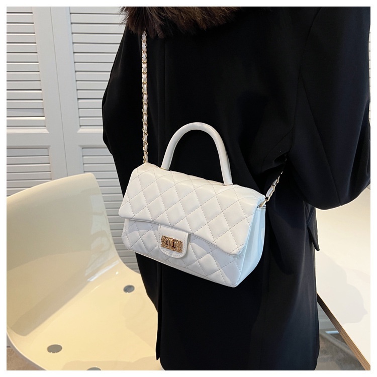 Túi đeo chéo nữ trần trám dạo phố trẻ trung BAG U CNX15