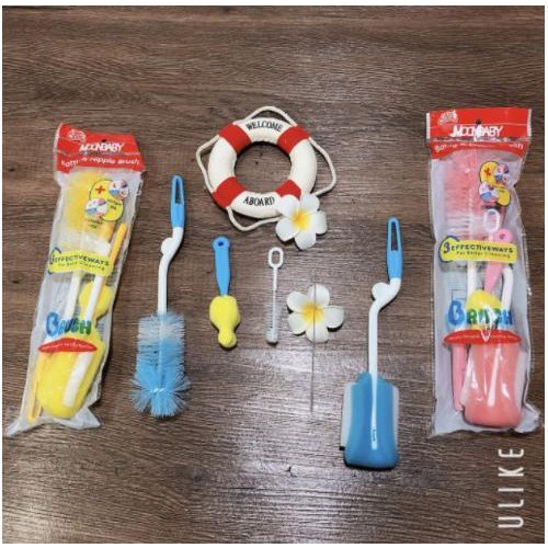 Bộ cọ bình sữa  4 chi tiết cho bé
