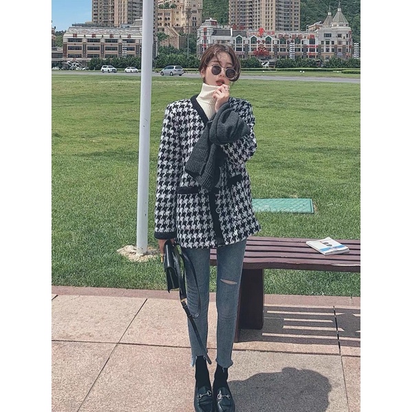 ÁO KHOÁC DẠ TWEED  HOẠ TIẾT RĂNG SÓI ĐEN TRẮNG SANG CHẢNH SĂN SALE