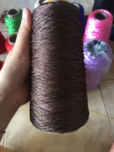 Cuộn dây dù tết vòng màu nâu