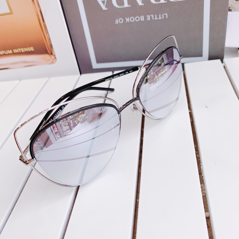 Kính Marc Jacobs mắt mèo siêu nhẹ cho nữ .