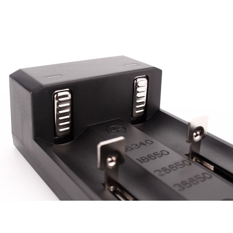 Thiết bị sạc pin WURKKOS 2 khe cắm USB cho 18650 26650 16340 36650