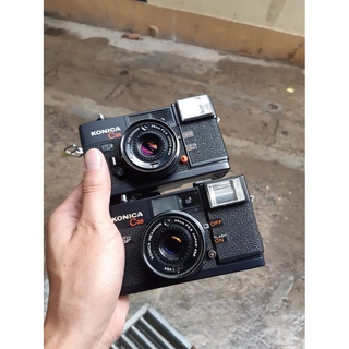 Máy phim Konica C35