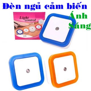 Đèn ngủ LED cảm ứng tự động bật tắt theo ngày đêm 1W (màu ngẫu nhiên)