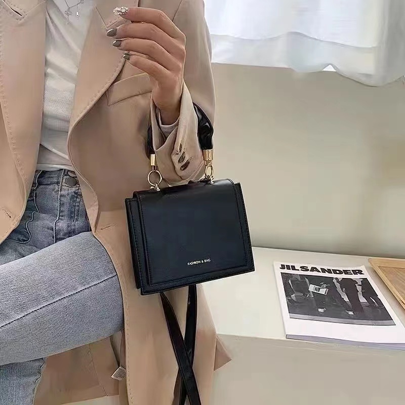 Túi đeo chéo nữ thời trang cao cấp hình vuông 2022