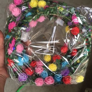 Vòng hoa đội đầu cho bé
