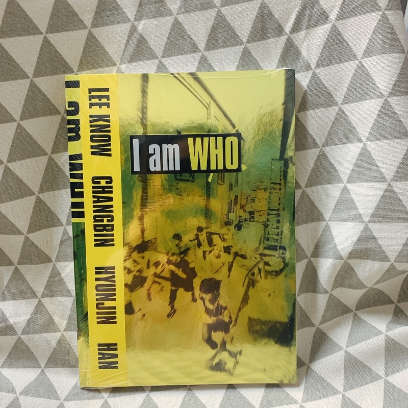 ALBUM I AM WHO - NHÓM NHẠC STRAY KIDS (NGUYÊN SEAL)