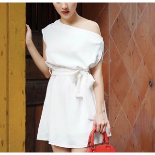 Đầm trễ vai/cột eo