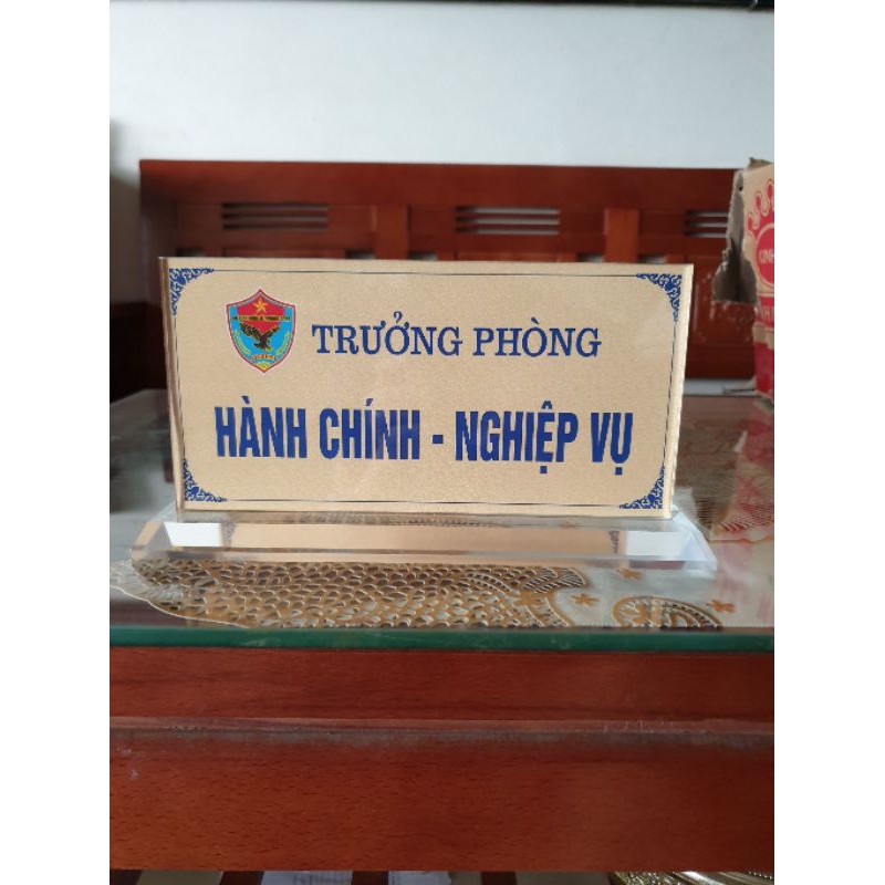 biển mica ,bảng tên, kệ tên mica, thẻ tên, biển công ty