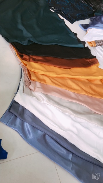 Chân váy lụa form A video thật 100% | BigBuy360 - bigbuy360.vn