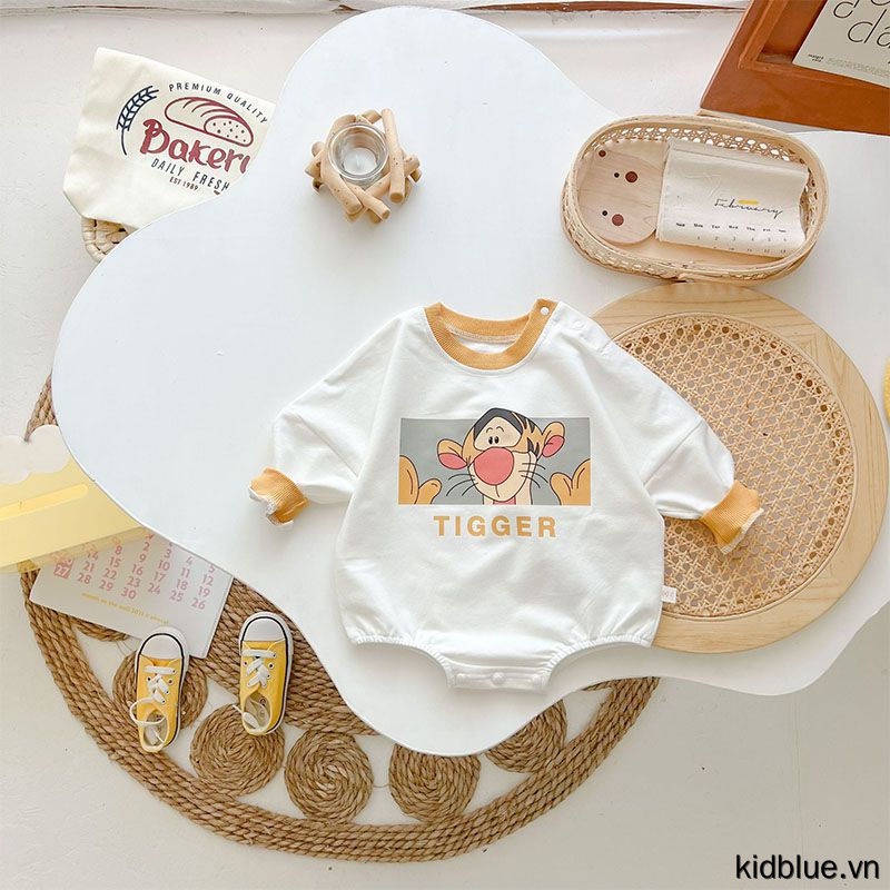 Bộ Áo Liền Quần Tam Giác Tay Dài Chất Cotton In Họa Tiết Hoạt Hình Dễ Thương Cho Bé