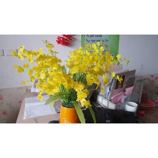 Hoa lụa lan vũ nữ