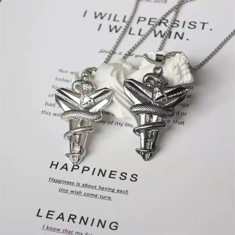 Dây Chuyền Thể Thao Màu Đen Mặt Hình Mamba Vper Kobe Phong Cách Thể Thao Hip Hop Sành Điệu Dành Cho Nam Nữ F728