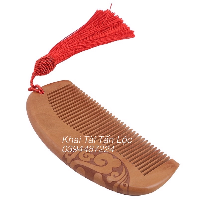 Lược gỗ đào phong thủy bình an và may mắn