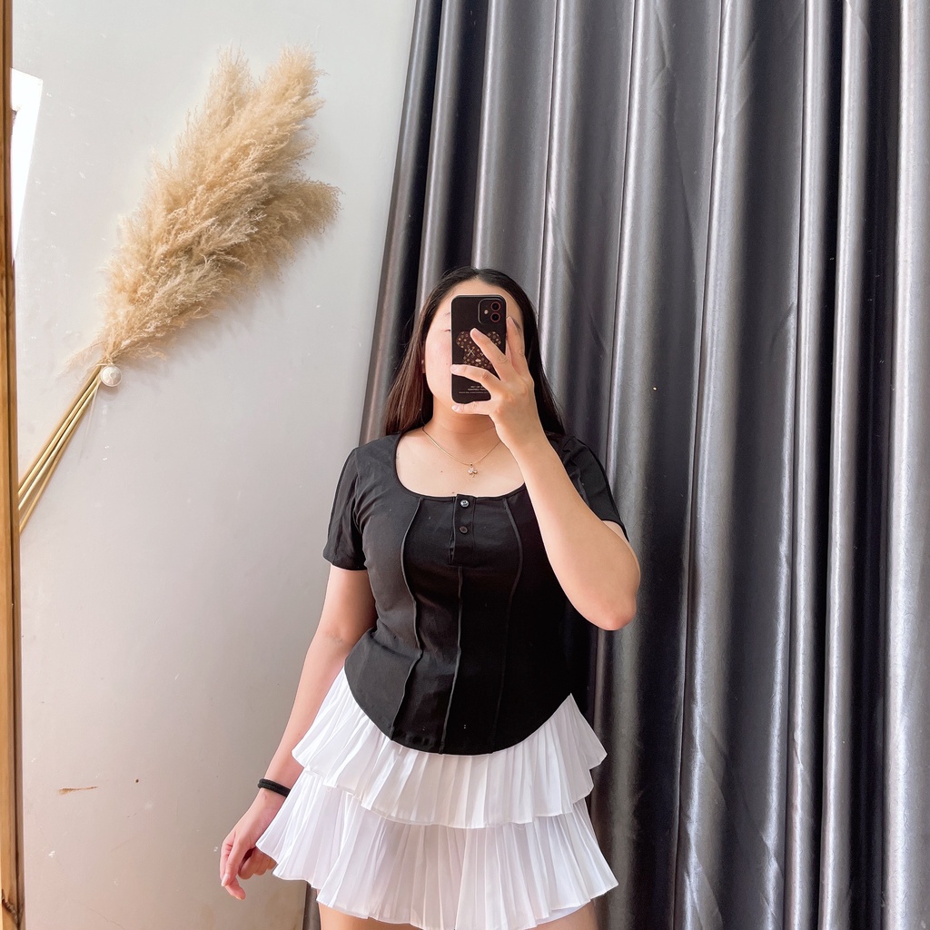 Áo Thun Nữ Bigsize Tay Ngắn Nút Croptop Hack Dáng Che Bụng Lên Phom Cực Xinh MÃ TNN