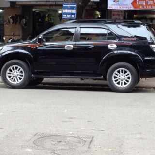 Tem sườn xe Fortuner