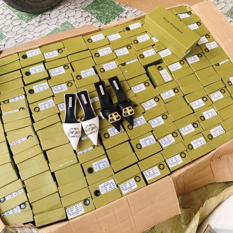 Dép Sục chữ B mũi nhọn