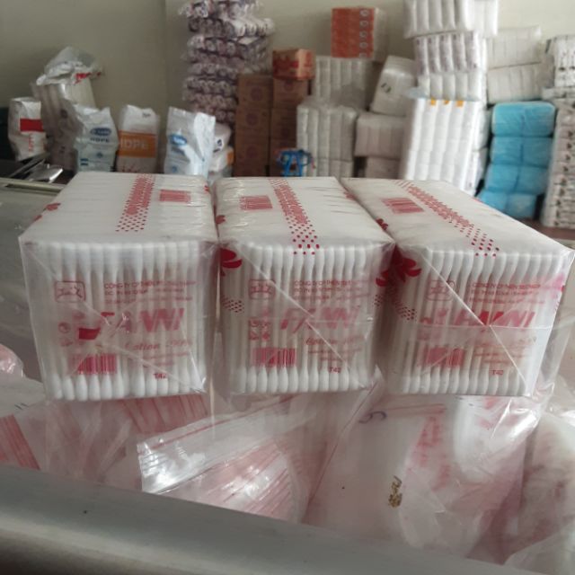 Vỉ 12 gói bông tăm Fany người lớn