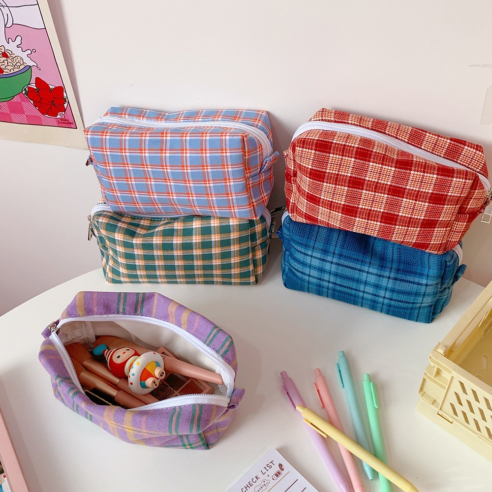 Hộp Bút Pouch Makeup Đựng Đồ Dùng Vải Caro Flannel