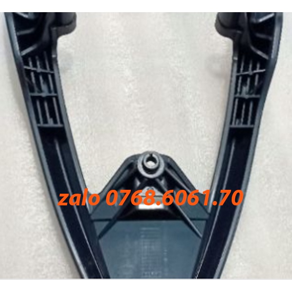 Cảng sau  xe vario 2018 - 2020 kiểu mỏ neo  nguyên khối