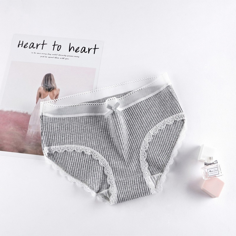 Quần lót phối ren thoải mái kiểu dáng quyến rũ | BigBuy360 - bigbuy360.vn