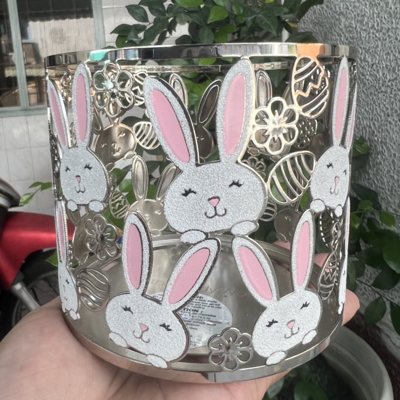 Candle Holder - Chân đế nến thơm Bath & Body Works hoạ tiết thỏ trắng