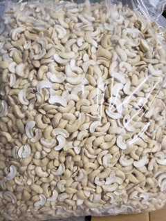Nhân hạt điều sấy vở đôi đã bóc vỏ lụa (hộp 500gr)