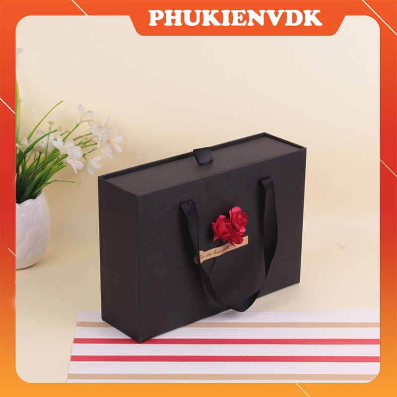 Hộp Quà Sinh Nhật Hộp Quà Tặng Kèm Túi Màu Đen Gắn Hoa Đỏ Cao Cấp