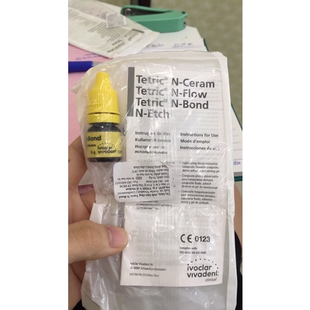 Keo liên kết vàng