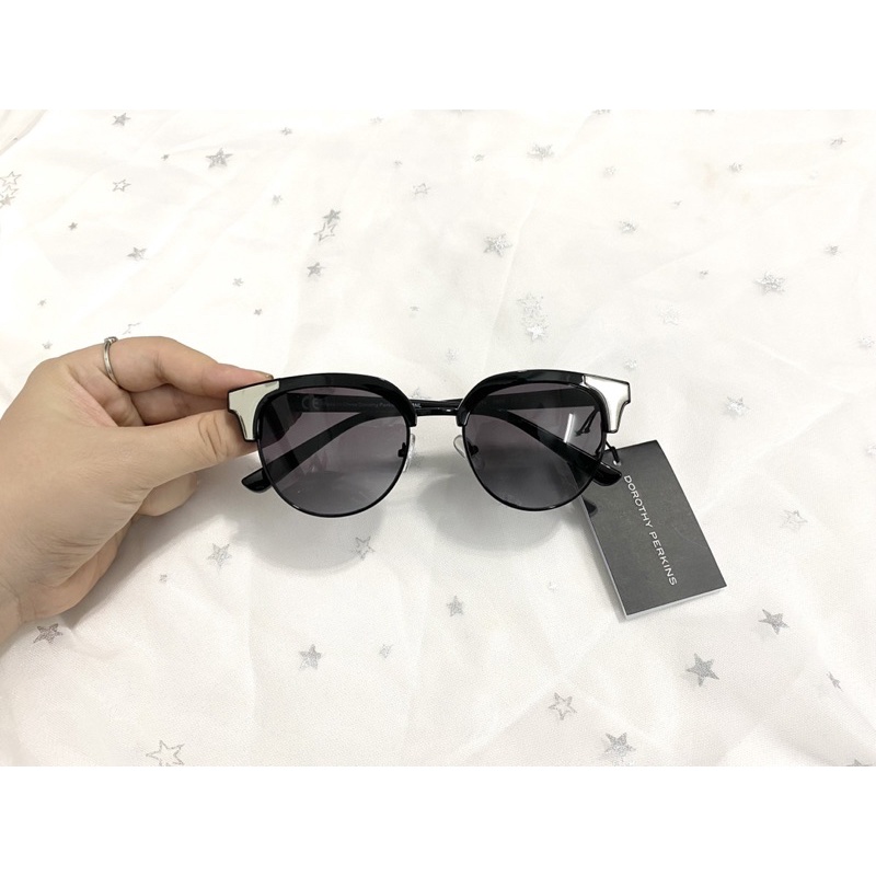 Kính nữ Dorothy penkins mua sale tại các nước chuẩn auth
