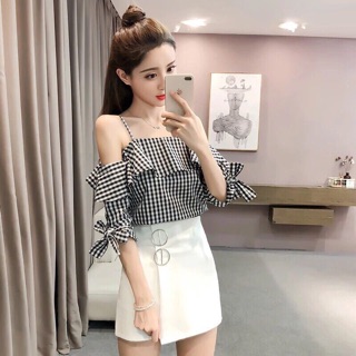 Áo hở vai dây caro