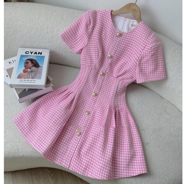 Đầm dạo phố dáng xòe chíp eo phối nút chất dạ mềm sang chãnh - Milan Dress