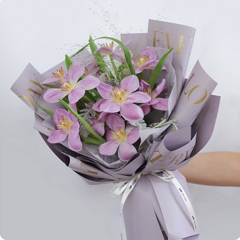 Giấy Gói Quà/Trang Trí Hoa In Chữ Tiếng Anh Đơn Giản Nhiều Màu Tùy Chọn 55*55cm Chống Thấm Nước Trang Trí Đa Ứng Dụng