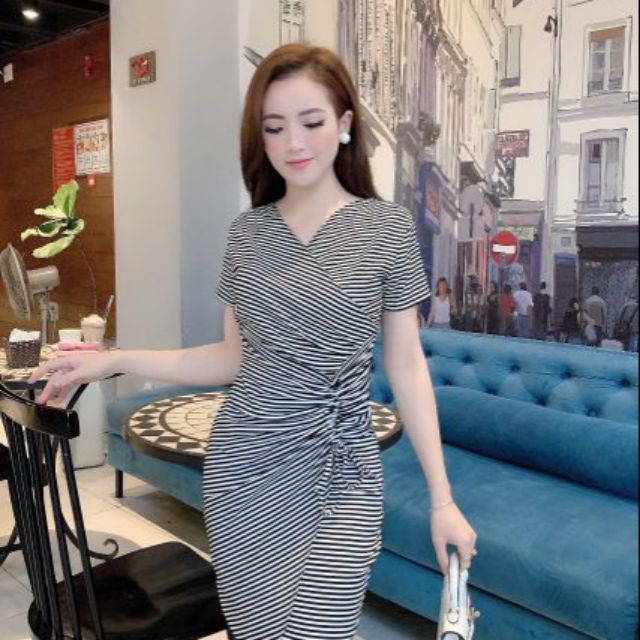 Váy  thiết kế rút eo