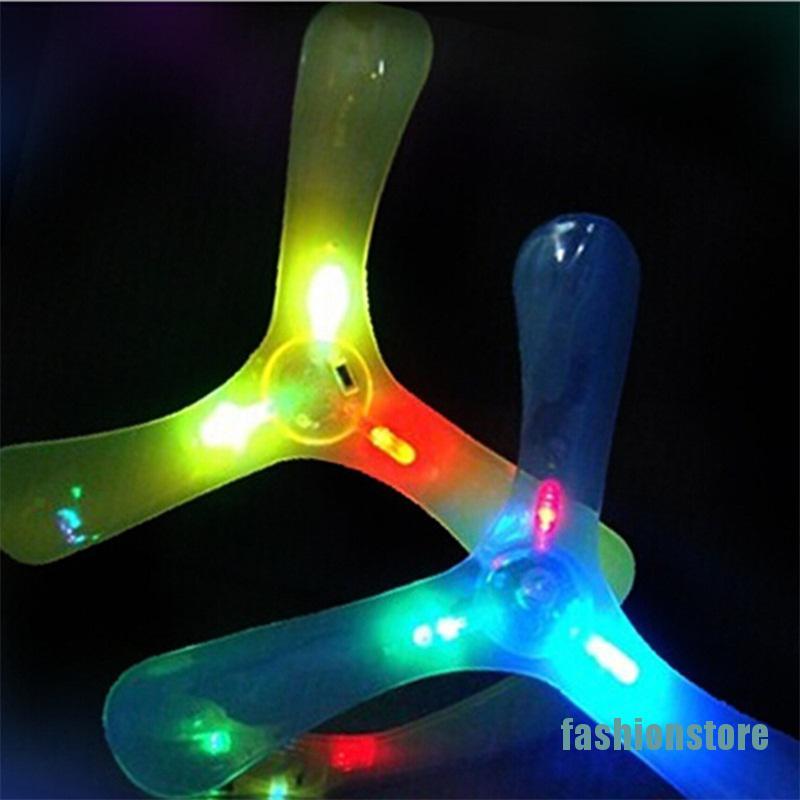 [fashionstore]Flash Light-up Flying Toy LED Luminous Saucer Disk Kids Outdoor Toys