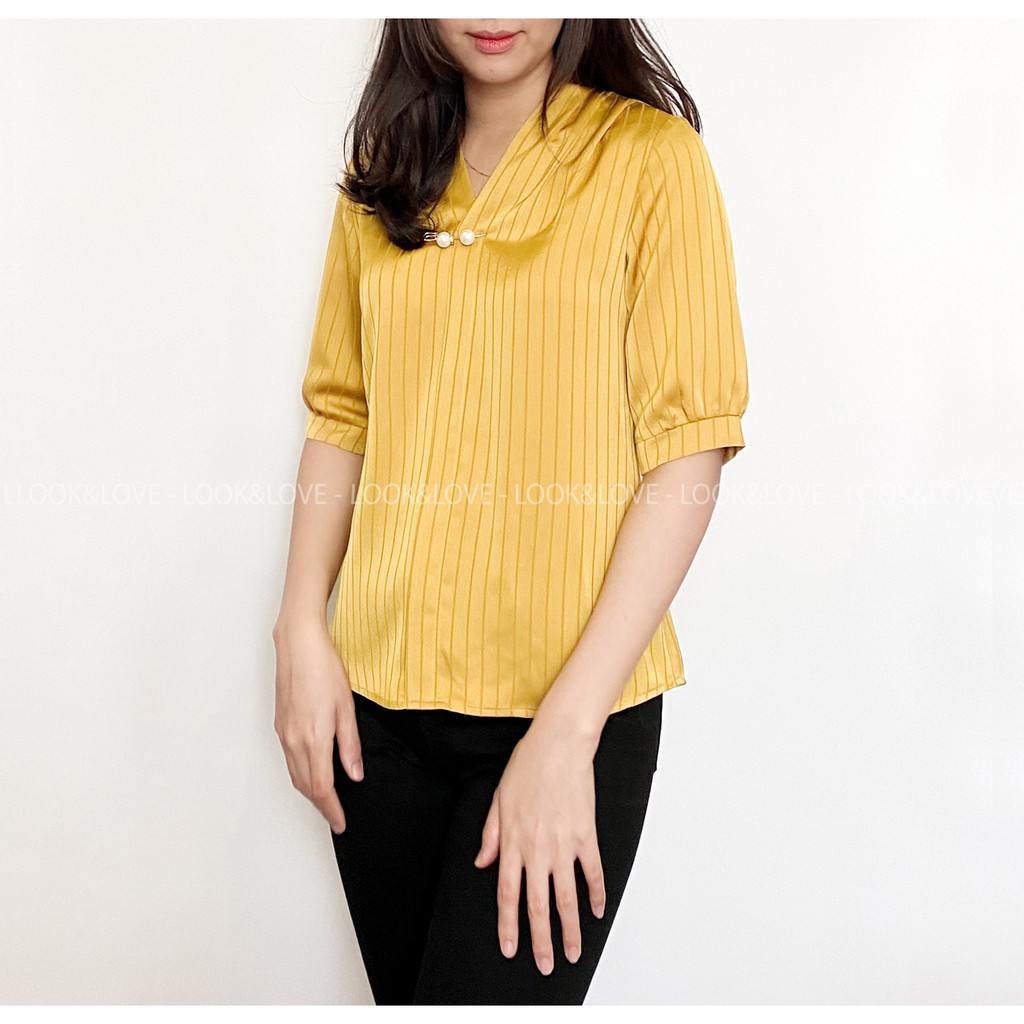 Áo sơ mi nữ tay ngắn Look&Love vải satin cổ xếp ly dáng nhẹ nhàng thanh lịch, Mã SM02