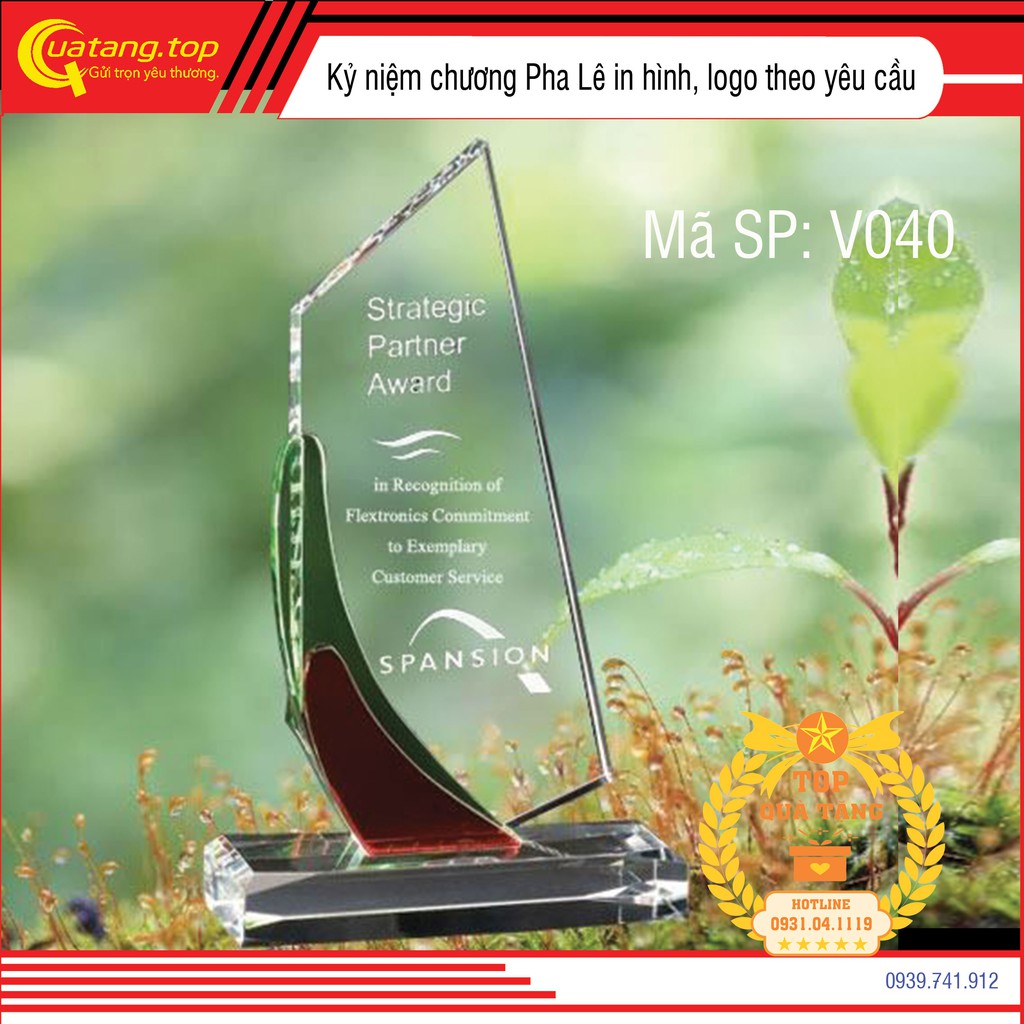 Cúp pha lê cao cấp TopGift quà tặng lưu niệm ý nghĩa tôn vinh cá nhân, tập thể