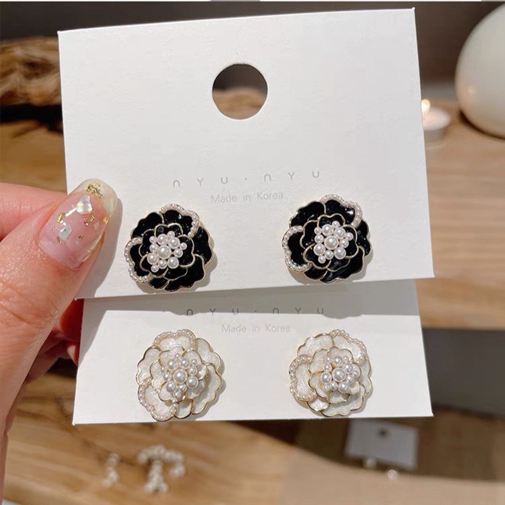 Dây Chuyền / Khuyên Tai / Vòng Tay Hình Hoa Trà Đính Ngọc Trai Giả Màu Trắng / Đen Cổ Điển Thanh Lịch Cho Nữ