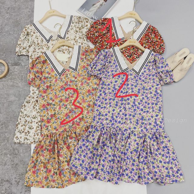 Váy hoa xoè cổ viền ren