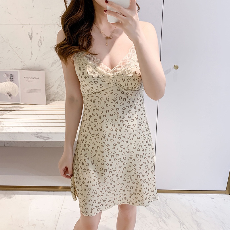 Đầm Ngủ Hai Dây Vải Lụa Mát Viền Ren Họa Tiết Da Báo Quyến Rũ