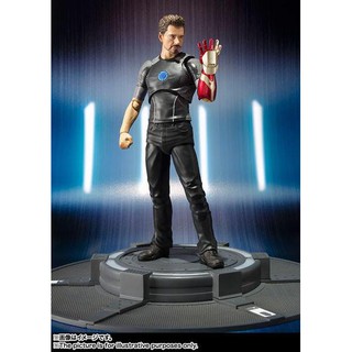 Mô hình Tony Stark Mark 42 SHF Iron Man 3