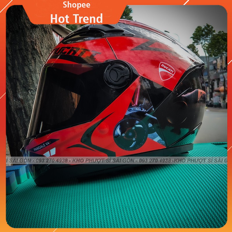 Mũ bảo hiểm Fullface AGU dán tem trùm decal DUCATI cực đẹp - Nón fullface AGU đen bóng lên team decal