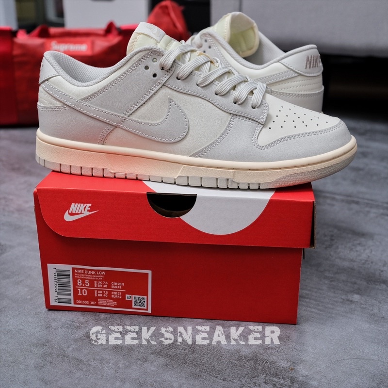 Giày Sneaker Cổ Thấp - Dunk Low Sail Light Bone (W)