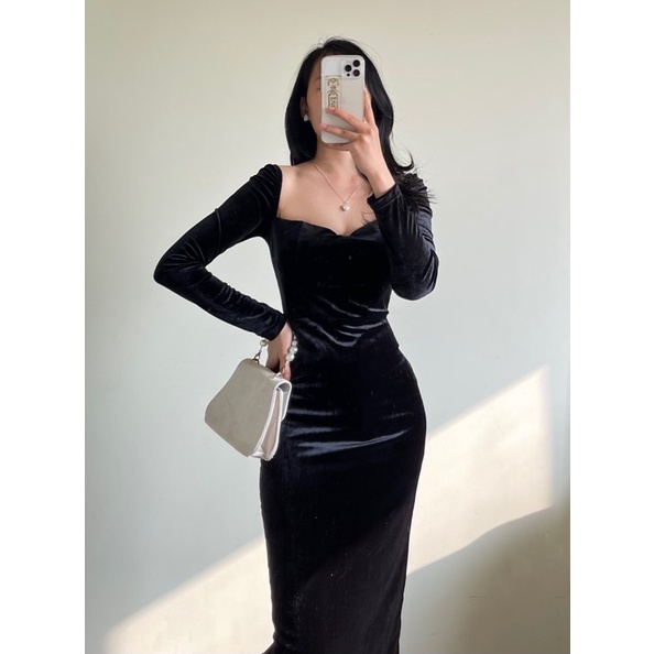 Váy body dài qua gối