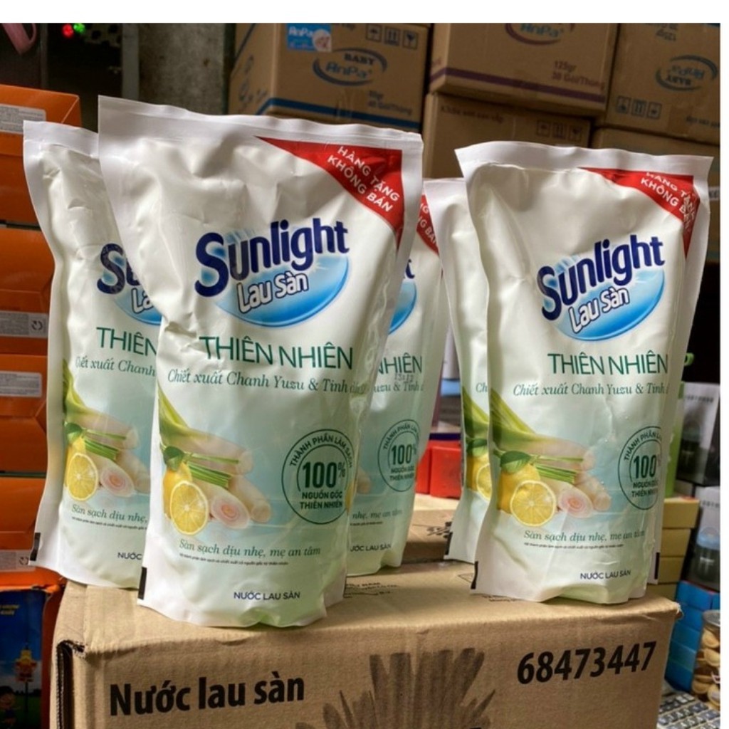 Nước lau sàn Sunlight Thiên Nhiên Chiết Xuất Chanh và Tinh Dầu Sả túi 700g