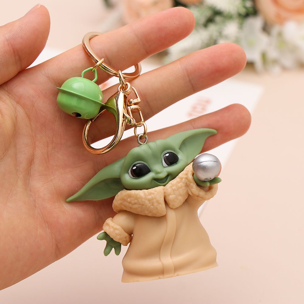 Móc khóa phối hình Baby Yoda trong phim Star Wars dễ thương