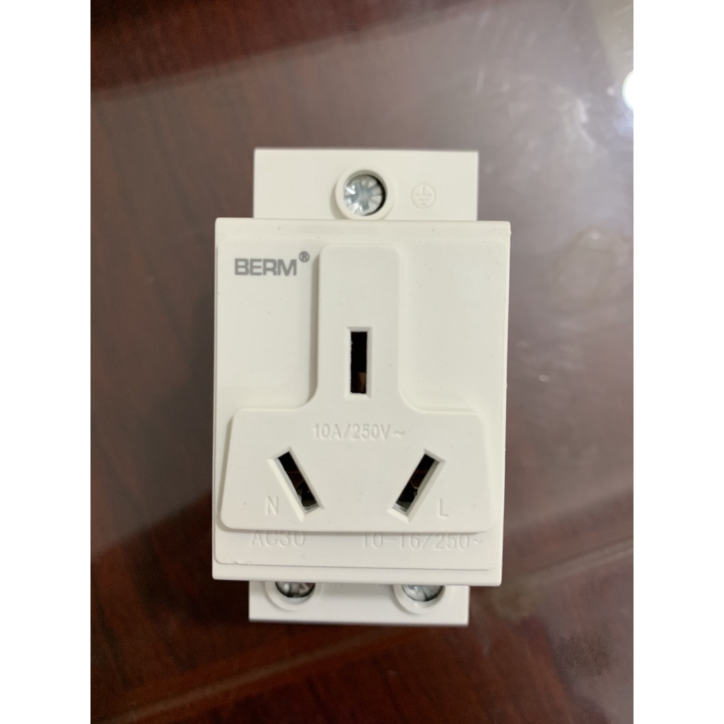 Ổ cắm cài thanh DIN BERM  AC30 hàng chất lượng.