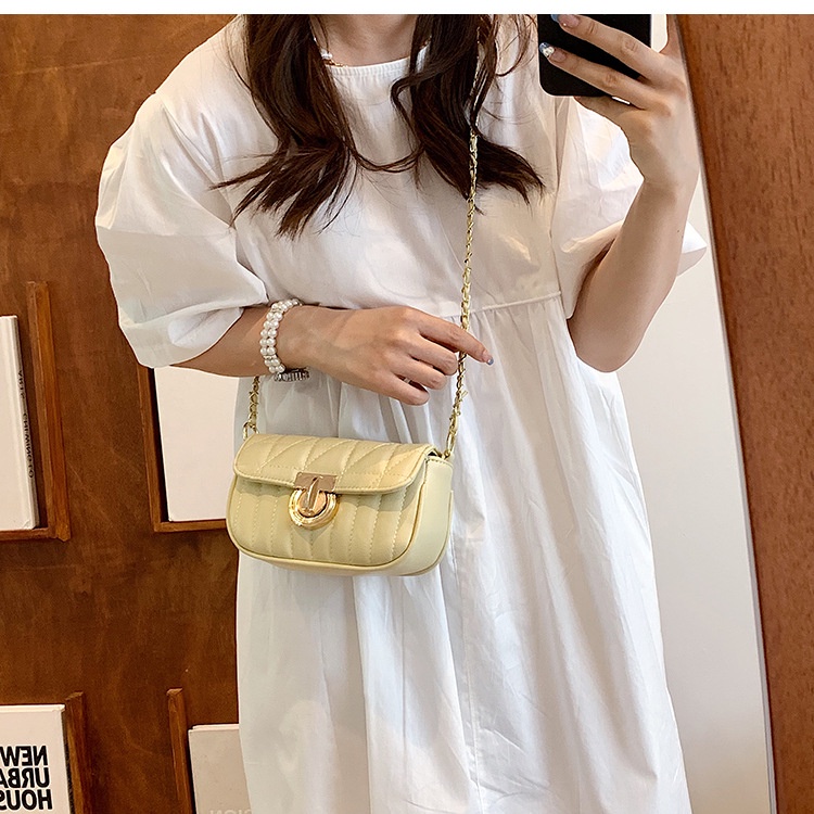 Túi đeo vai IELGY dáng vuông cỡ nhỏ phối dây xích thời trang cho nữ